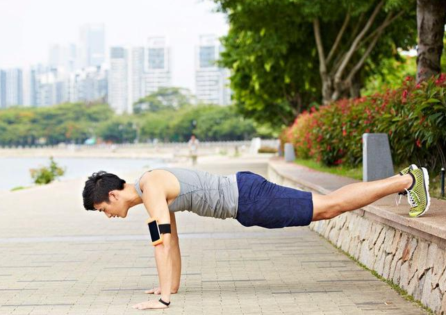 做俯卧撑的好处有哪些.png 做俯卧撑的好处有哪些.png